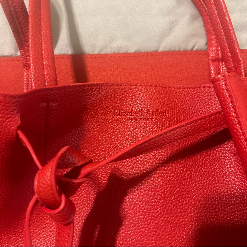 Signature Red Elizabeth Arden Tote bag.
